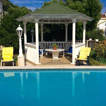 Guest House Vila Eli Херцег Нови Екстериор снимка