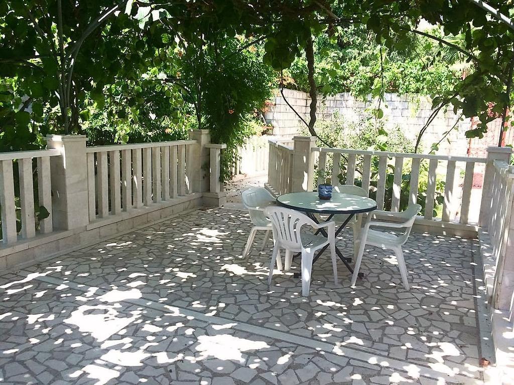 Guest House Vila Eli Херцег Нови Екстериор снимка