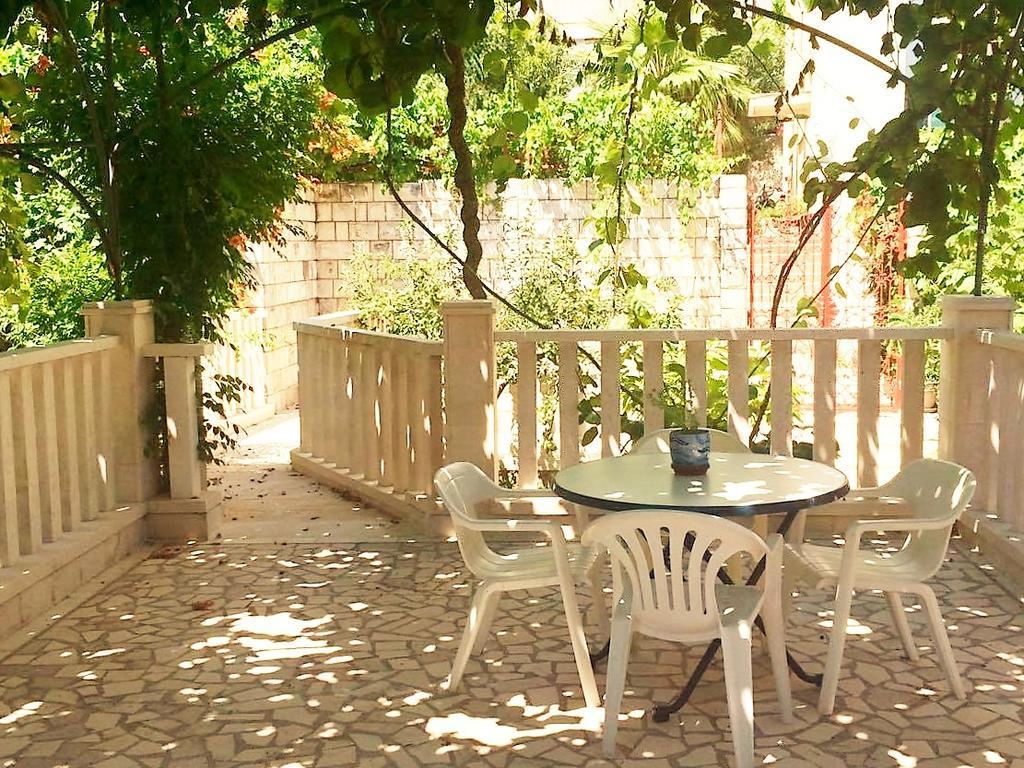 Guest House Vila Eli Херцег Нови Екстериор снимка
