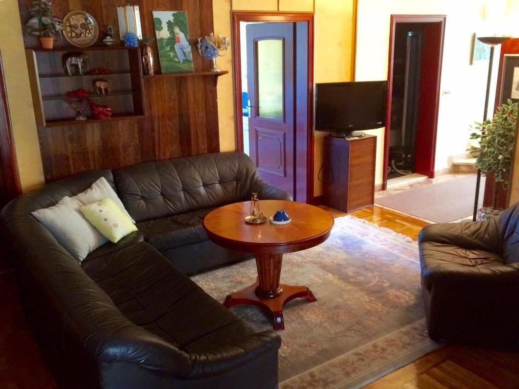 Guest House Vila Eli Херцег Нови Екстериор снимка
